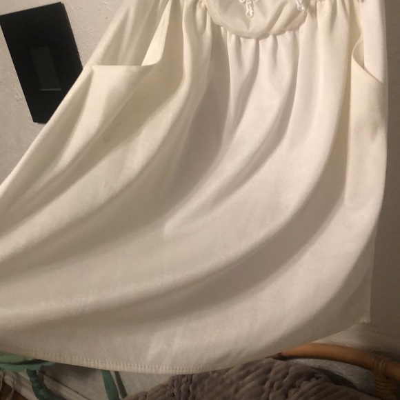 Beautiful ivory/white strapless party dress - Picture 6 of 7